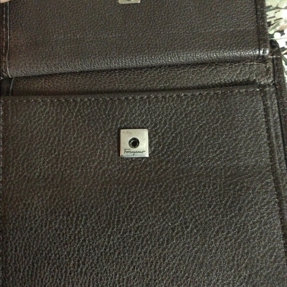 Salvatore Ferragamo Wallet - Picture 4 of 6
